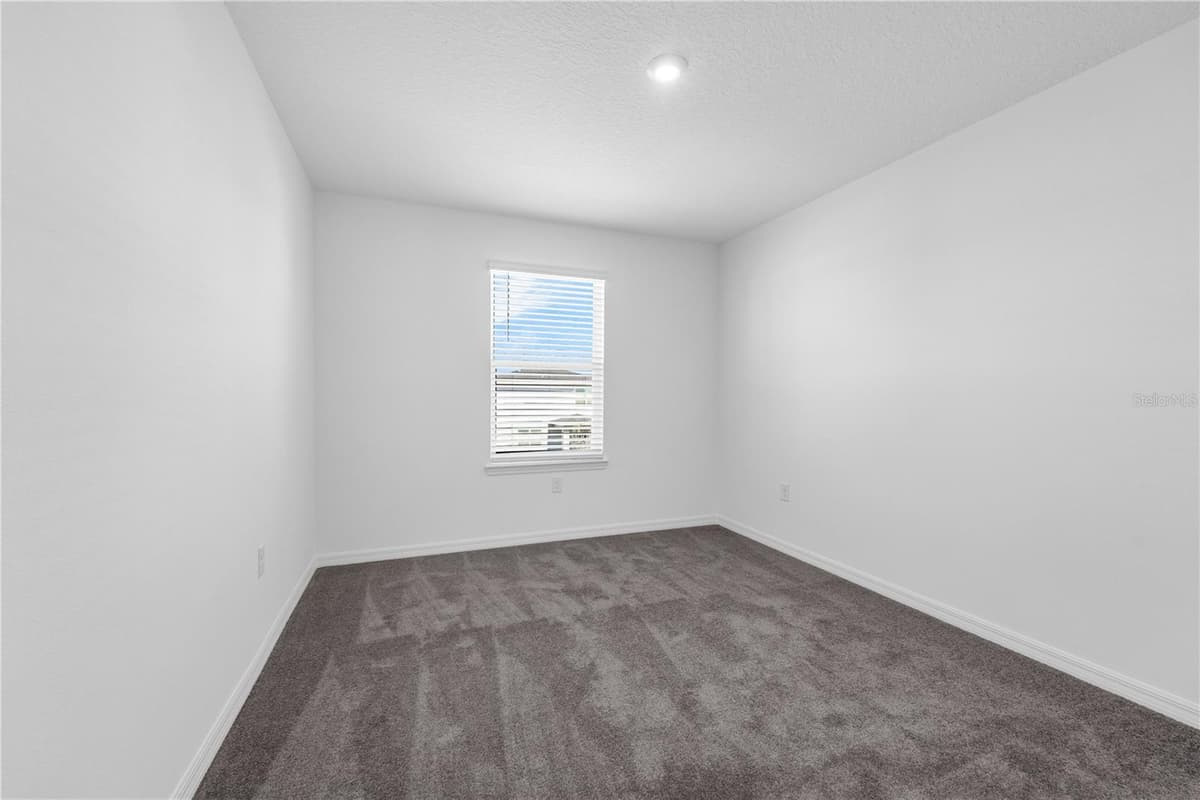 757 CASTLEFORD AVENUE — photo 19 of 33