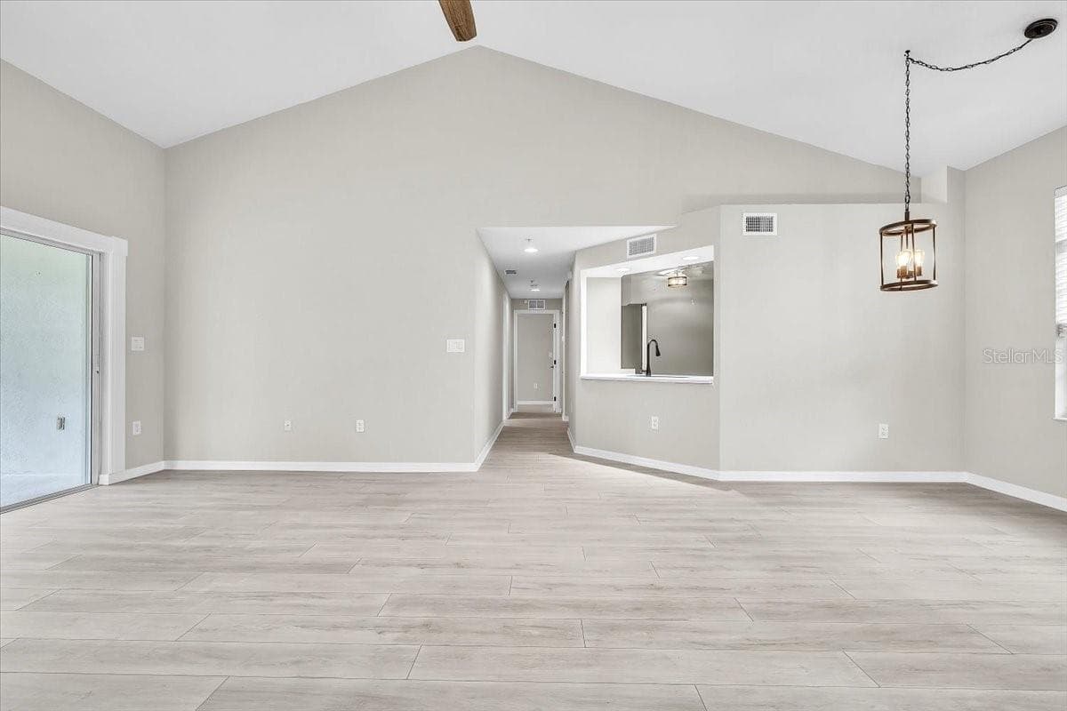 7146 STRAND CIRCLE — photo 9 of 55