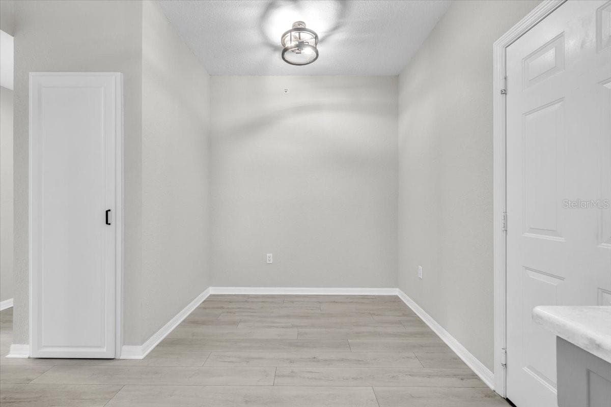 7146 STRAND CIRCLE — photo 14 of 55