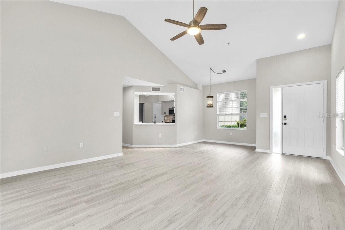 7146 STRAND CIRCLE — photo 8 of 55