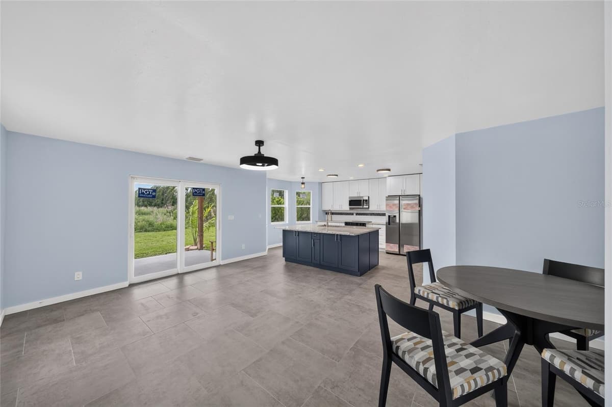 428 19TH AVENUE — photo 8 of 28
