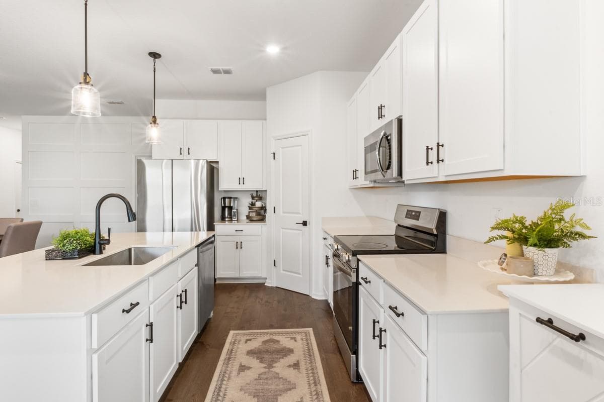 3204 ARMSTRONG AVENUE — photo 14 of 40