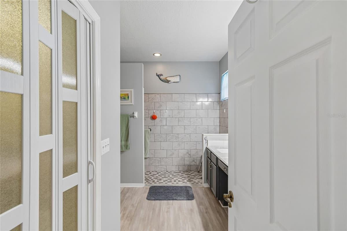 1119 VILLEROY DRIVE — photo 34 of 63