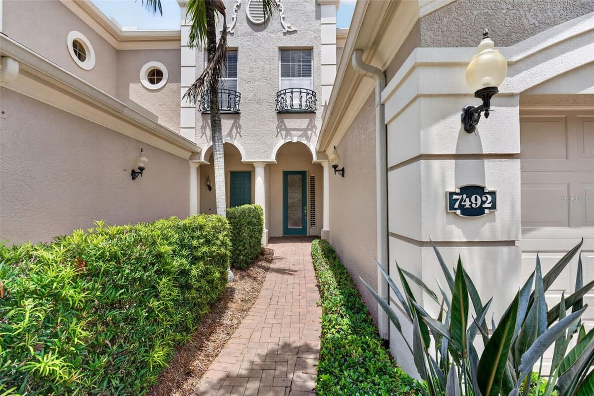 7492 BOTANICA PARKWAY — photo 19 of 55