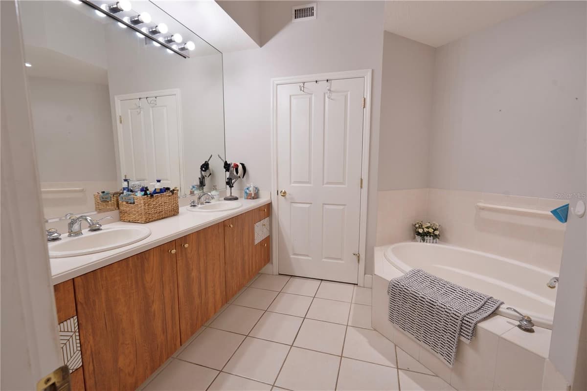 7492 BOTANICA PARKWAY — photo 39 of 55