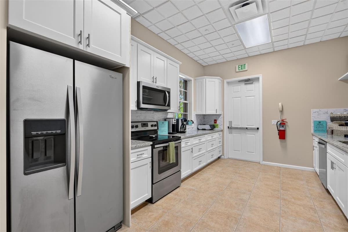 7492 BOTANICA PARKWAY — photo 13 of 55