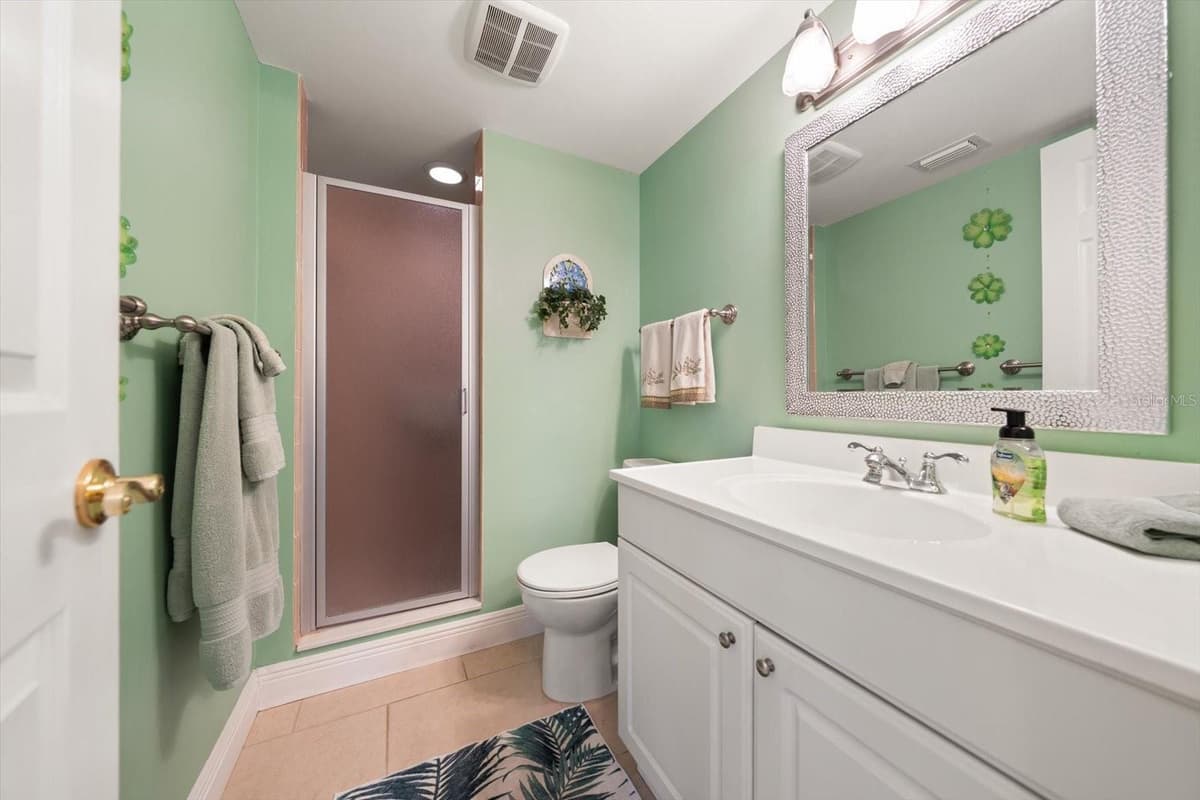 1005 CORDOVA GREEN — photo 32 of 43