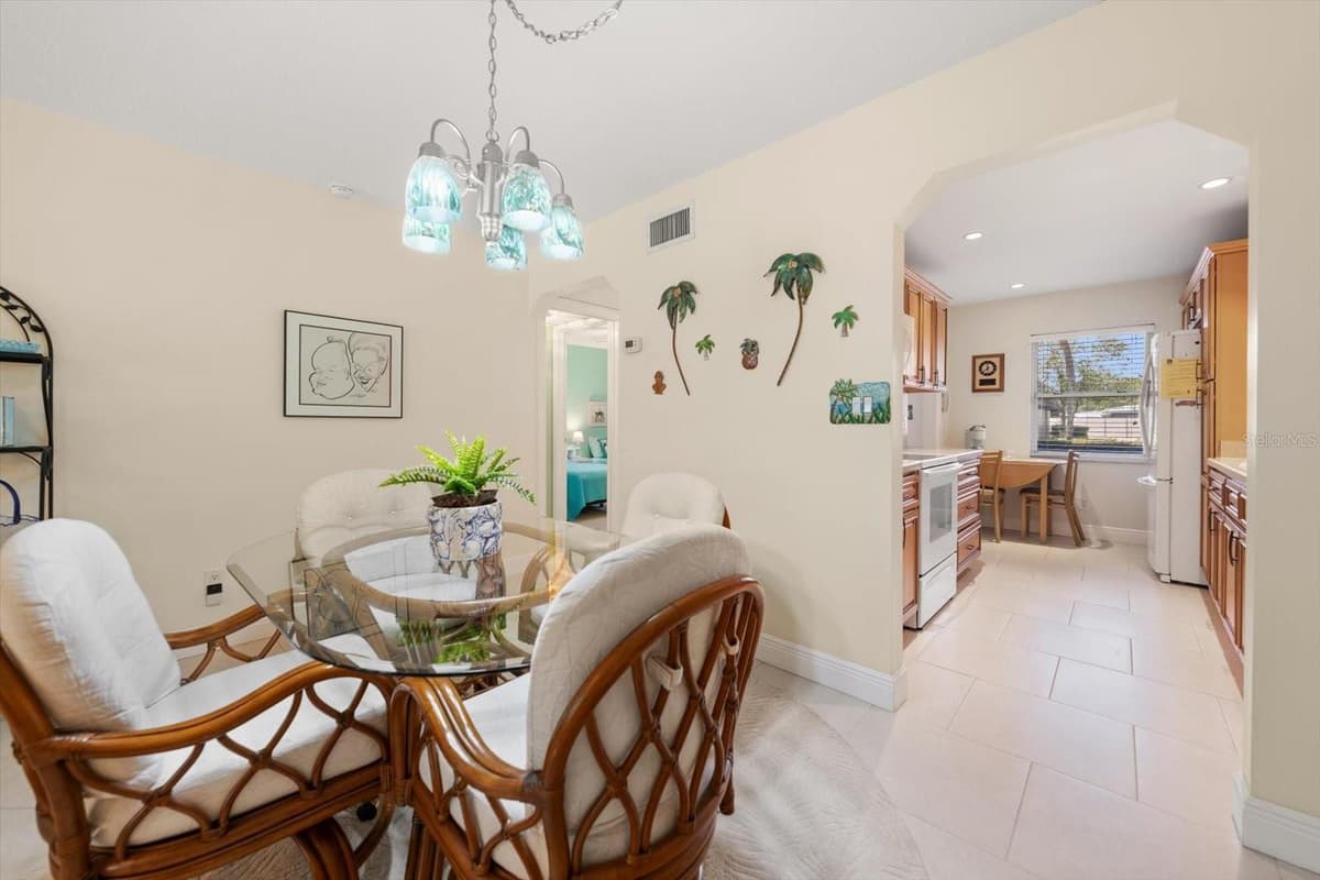 1005 CORDOVA GREEN — photo 13 of 43