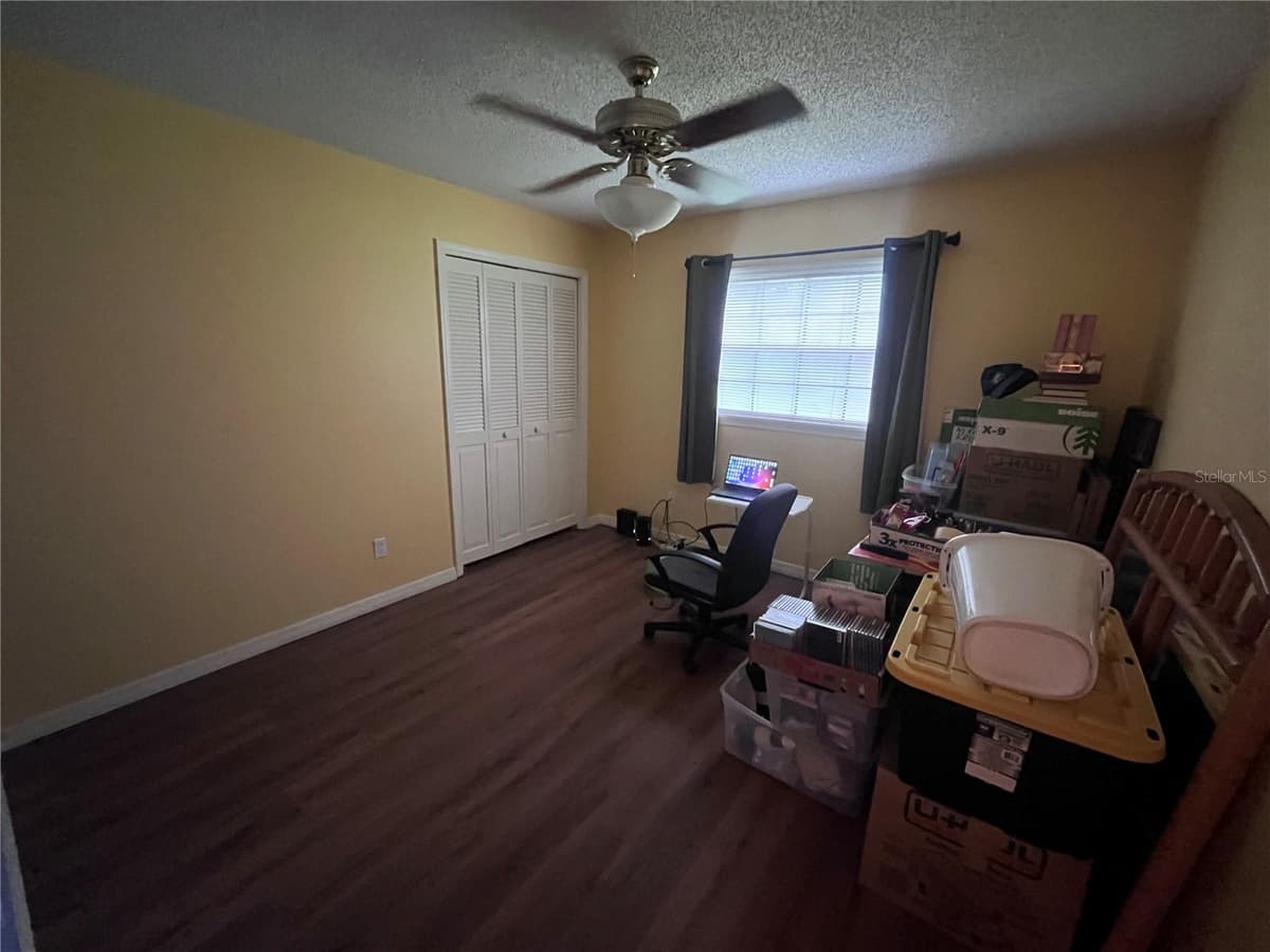2117 YORKSHIRE DRIVE — photo 10 of 11