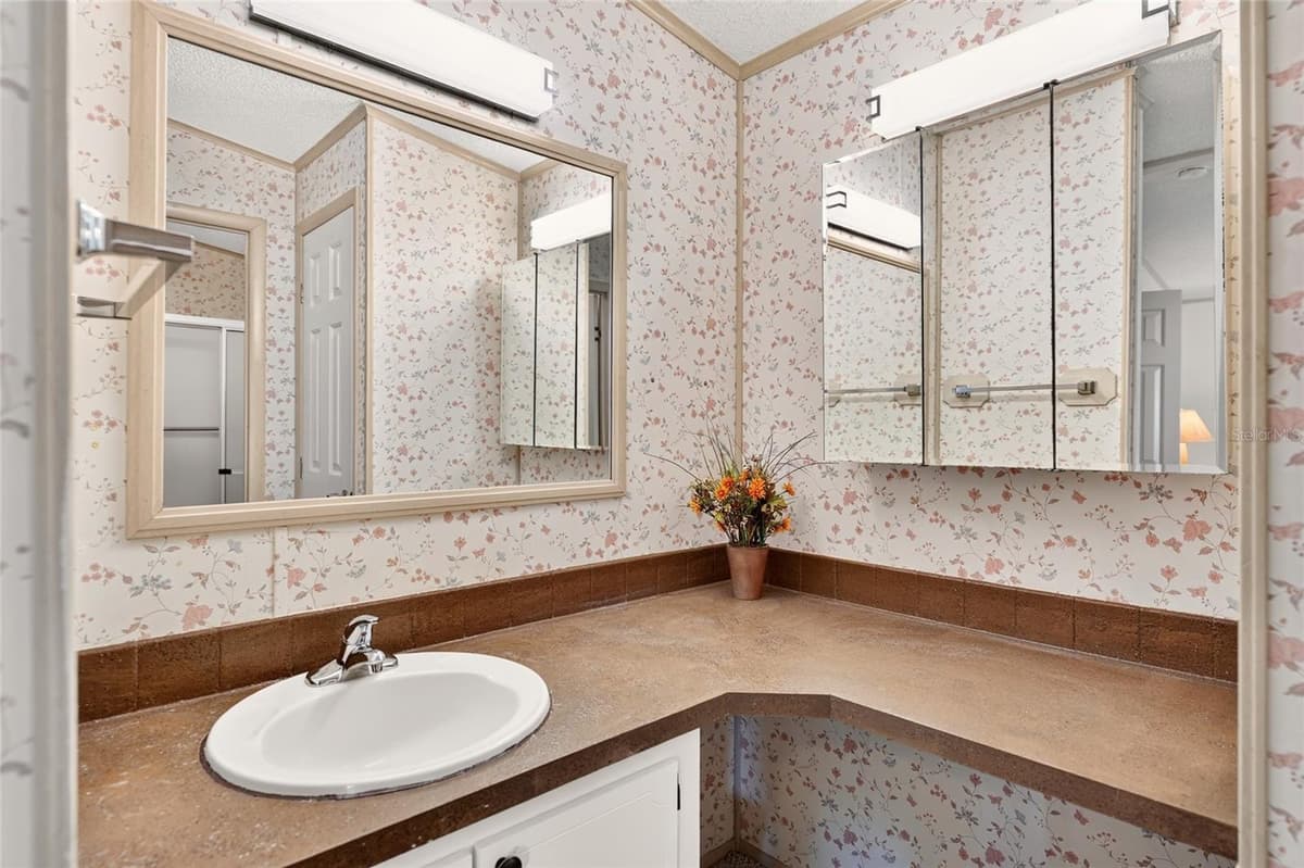 1712 SCHWARTZ BOULEVARD — photo 39 of 71