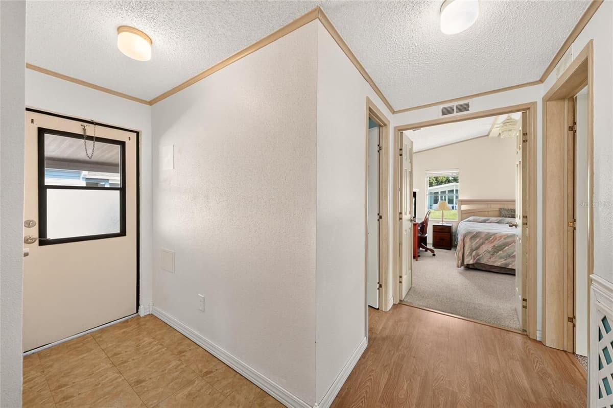 1712 SCHWARTZ BOULEVARD — photo 32 of 71
