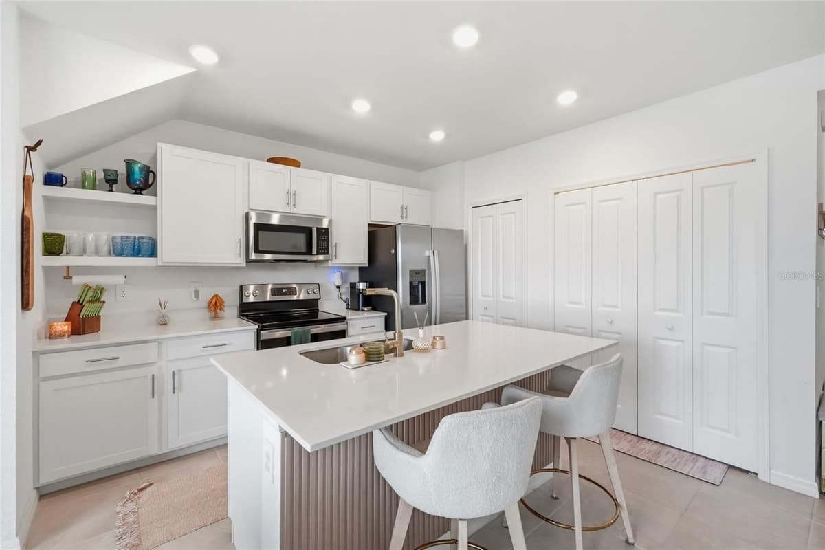 14215 LILAC SKY TERRACE — photo 10 of 41