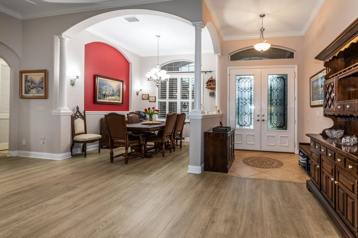 27028 OLD ENGLISH COURT — photo 9 of 57