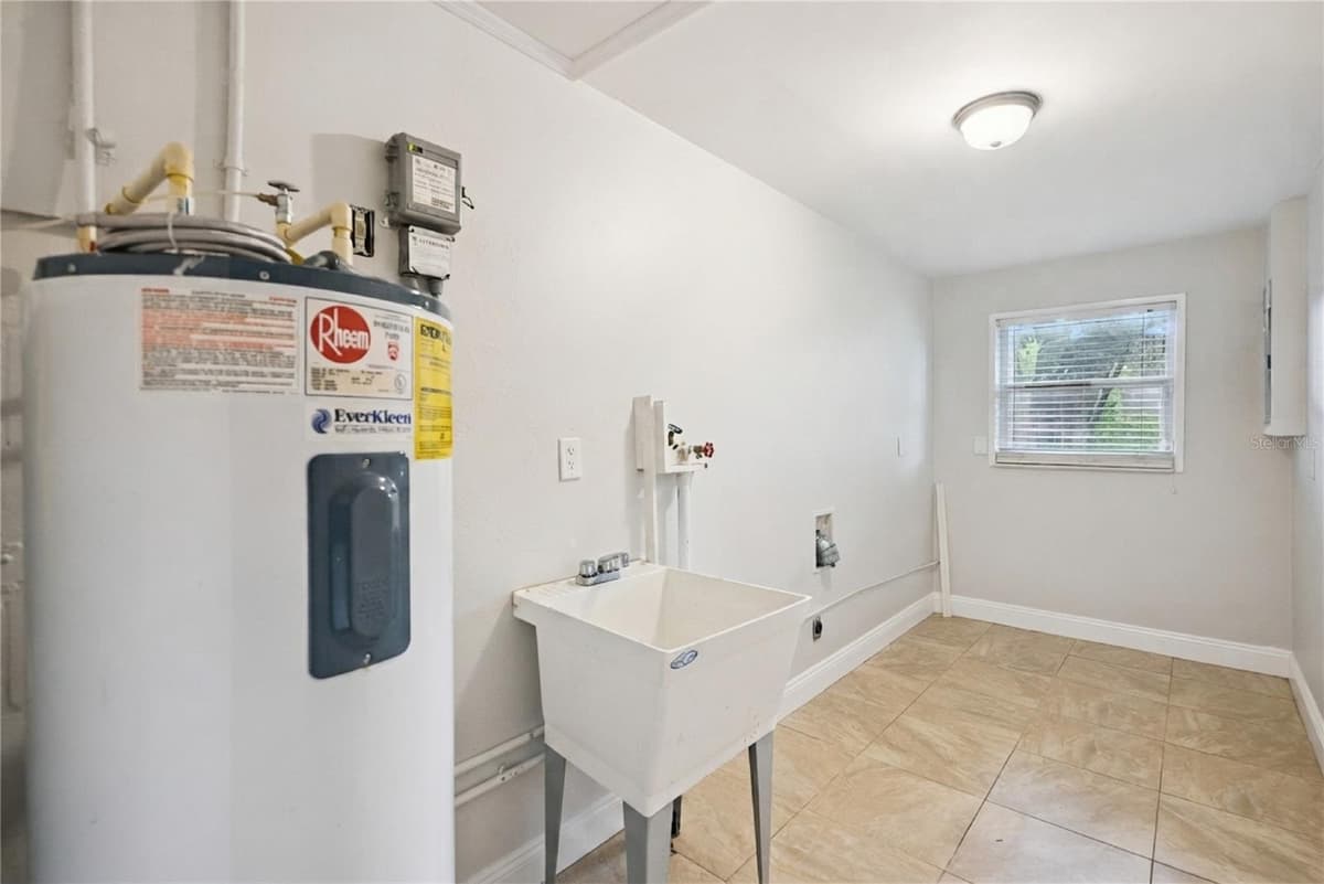 1231 LAKE SYBELIA DRIVE — photo 30 of 39