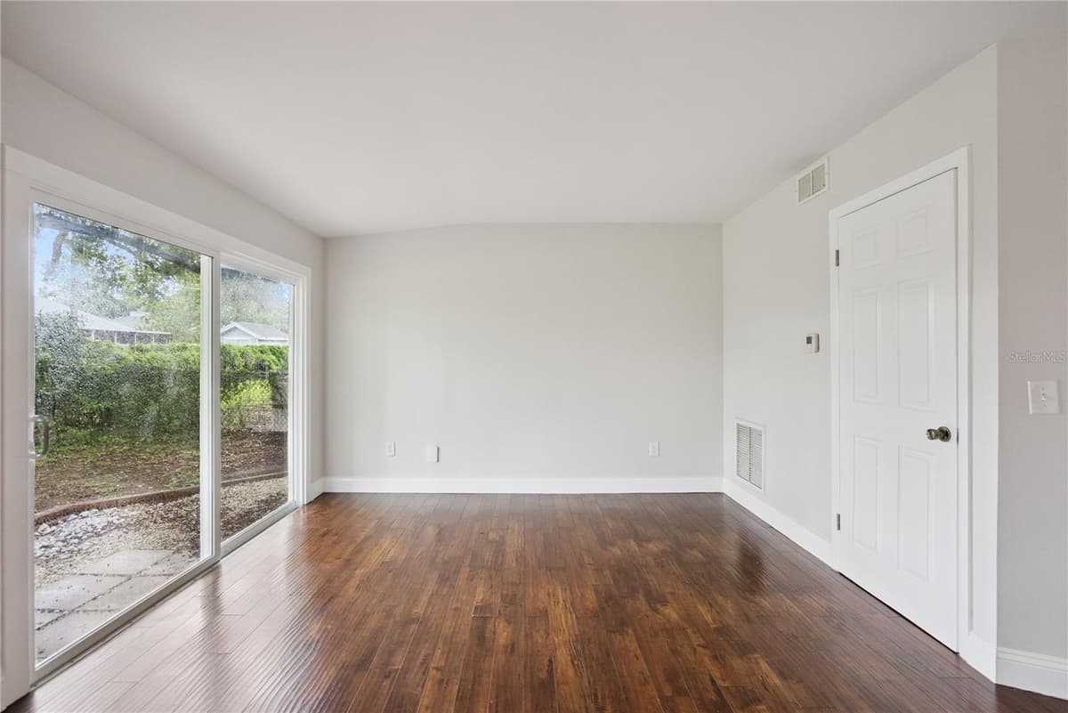 1231 LAKE SYBELIA DRIVE — photo 16 of 39