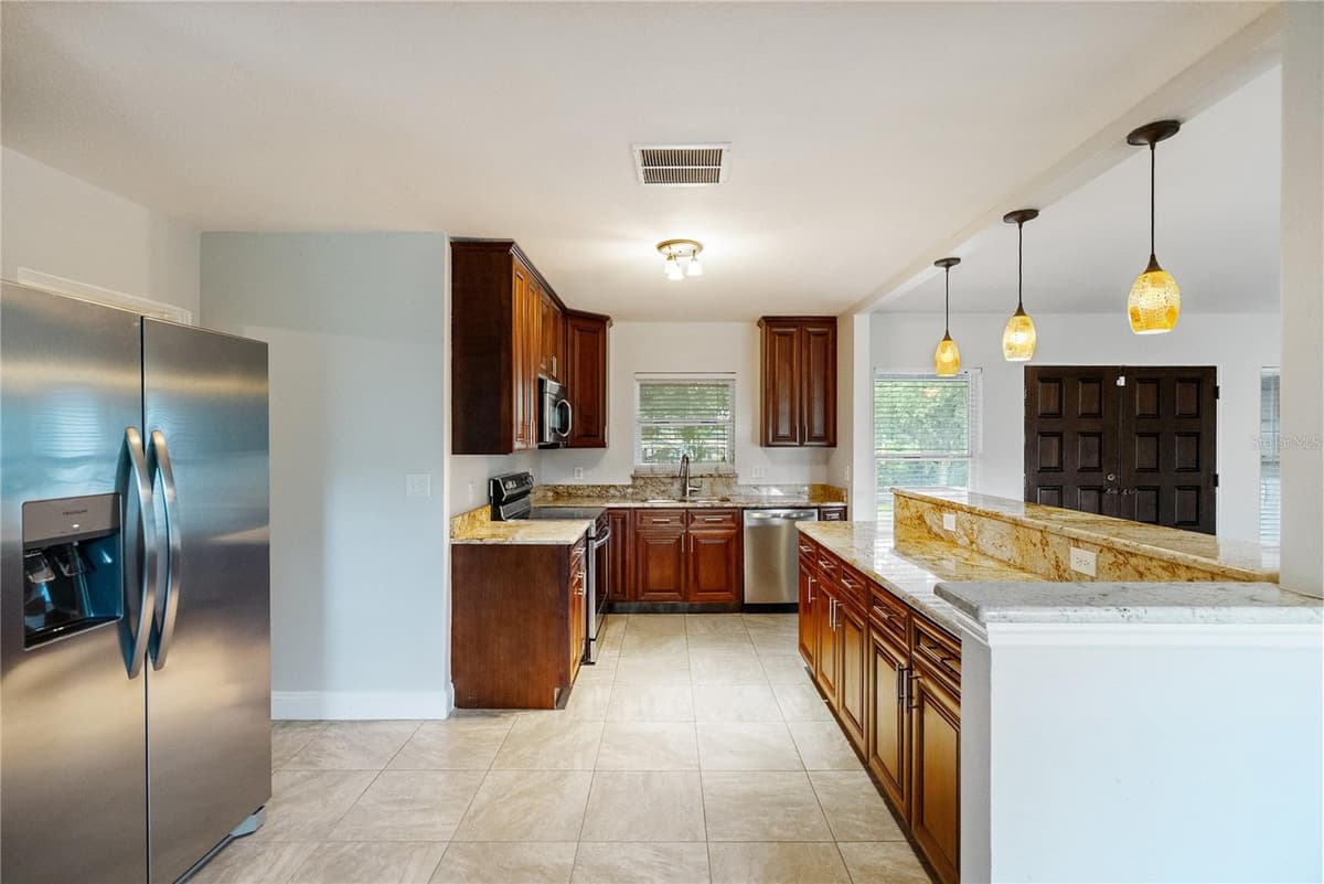 1231 LAKE SYBELIA DRIVE — photo 11 of 39