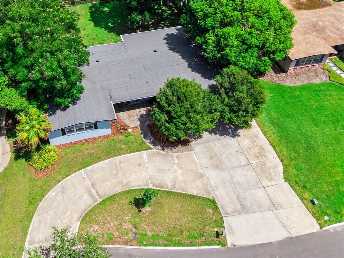 1231 LAKE SYBELIA DRIVE — photo 36 of 39