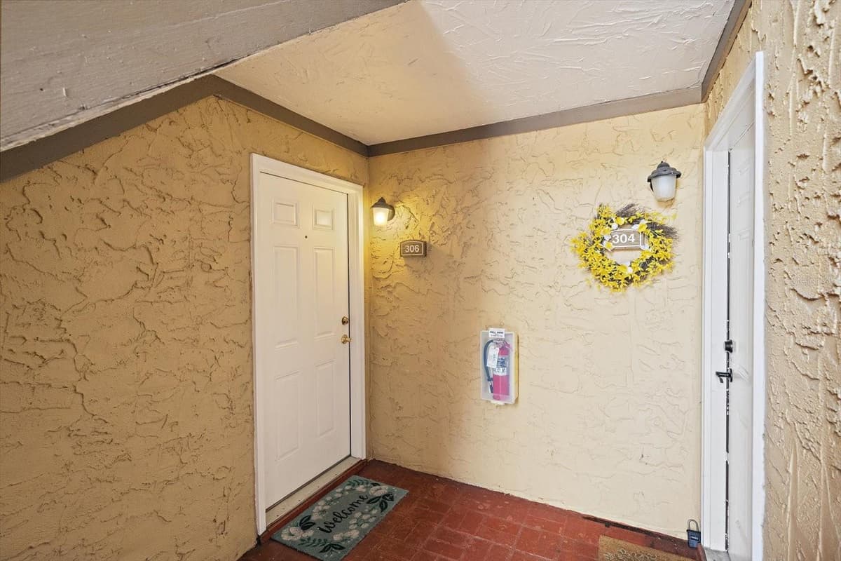 1927 TOUCAN WAY — photo 2 of 28