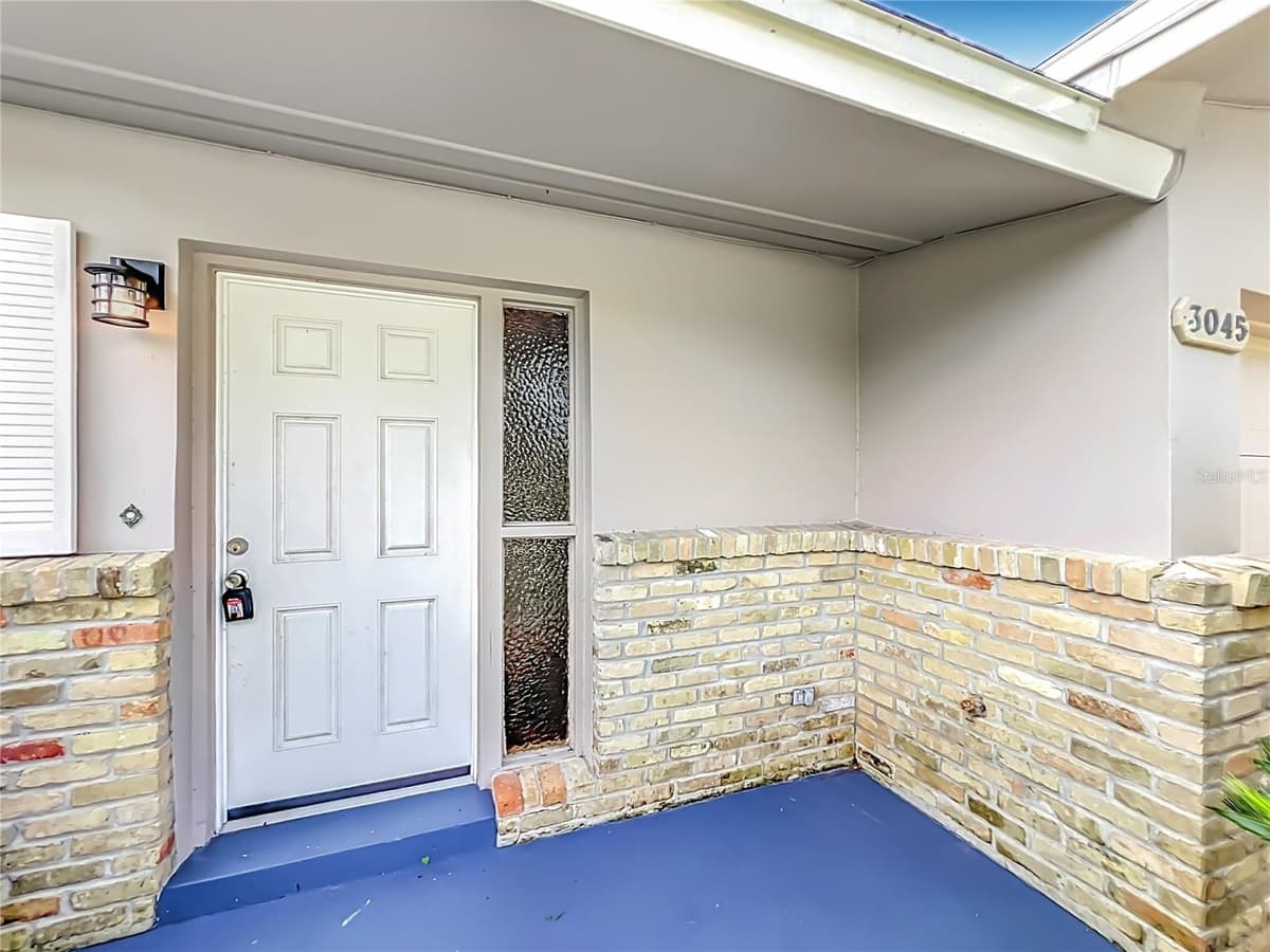 3045 AVON LANE — photo 3 of 42