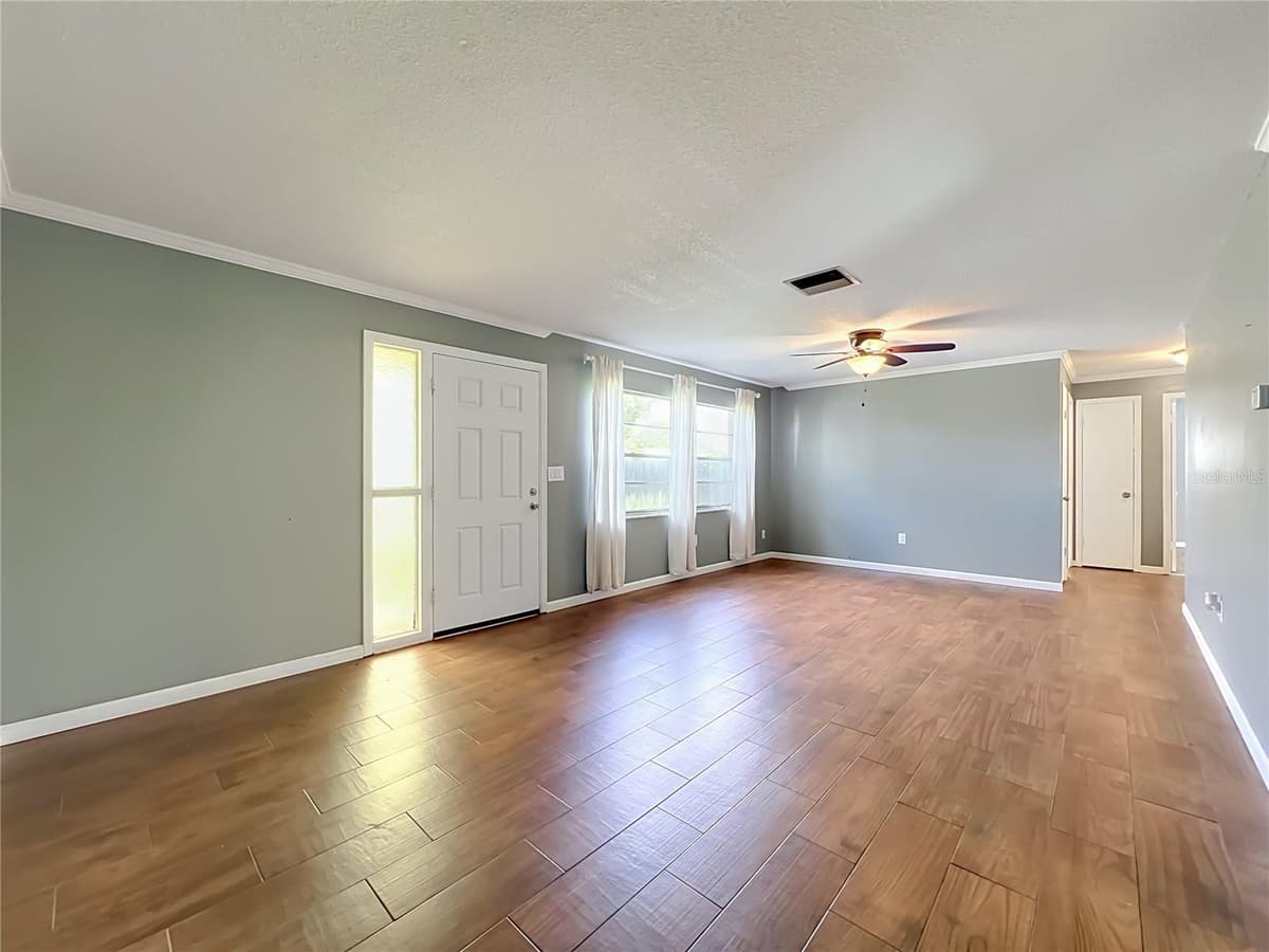 3045 AVON LANE — photo 7 of 42