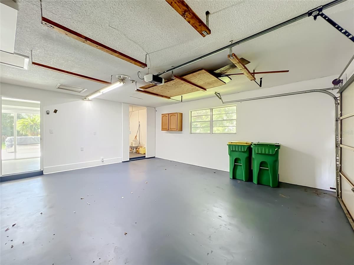 3045 AVON LANE — photo 31 of 42
