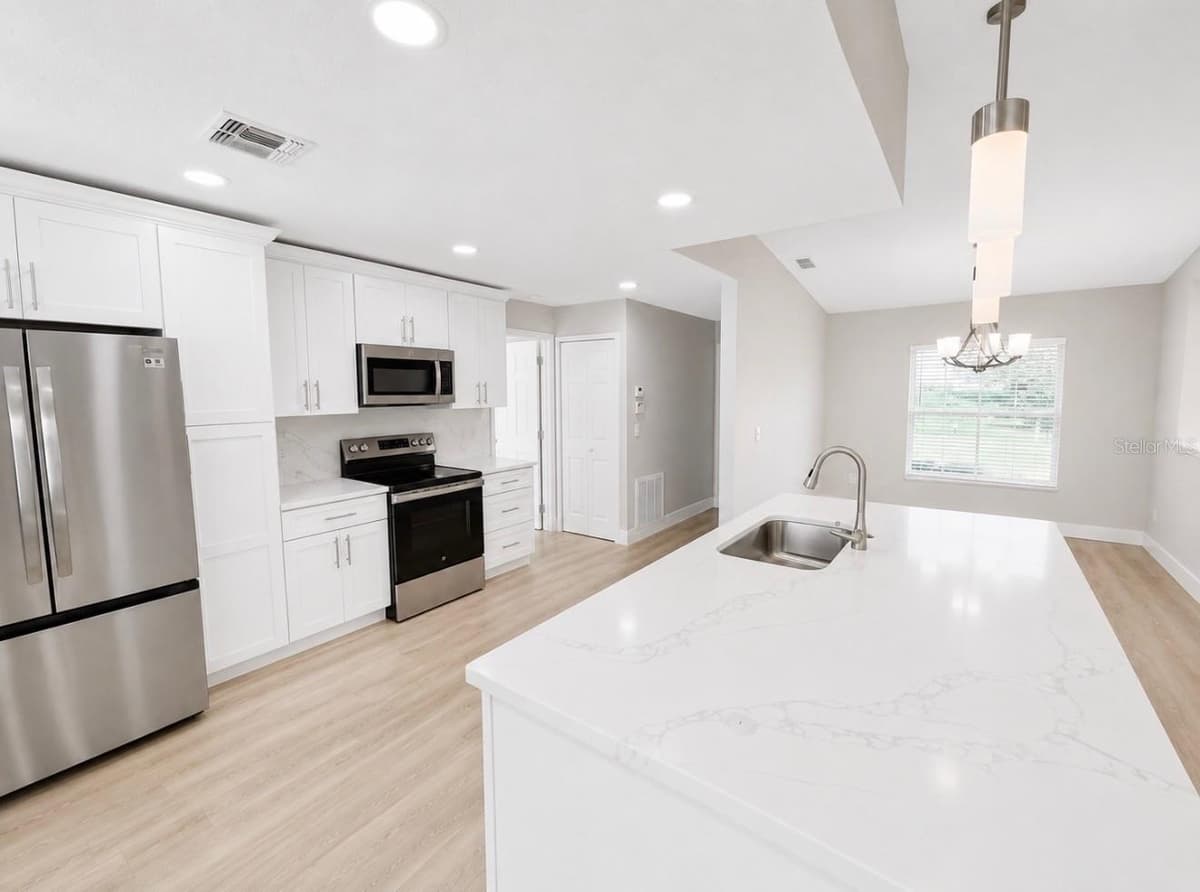10814 CRESCENDO LOOP — photo 3 of 22