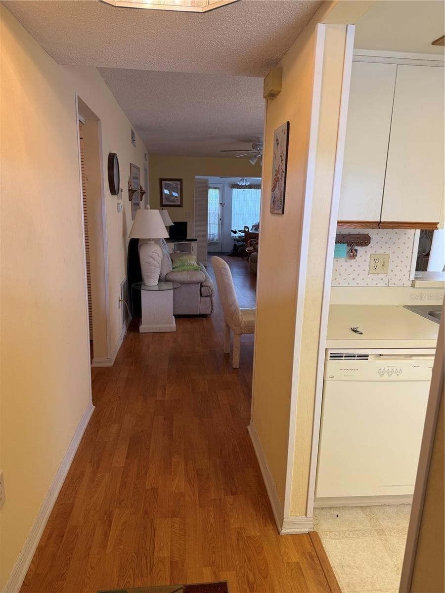 2400 WINDING CREEK BOULEVARD — photo 2 of 18