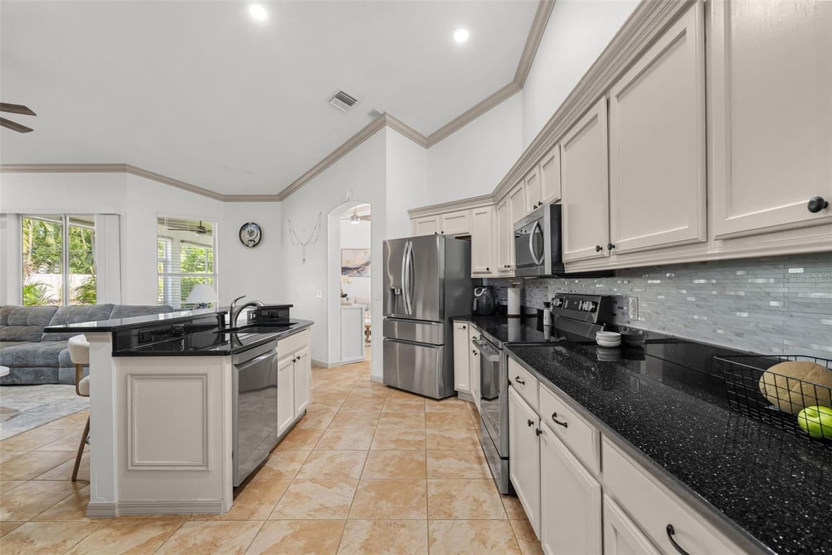 3333 YONGE AVENUE — photo 10 of 59
