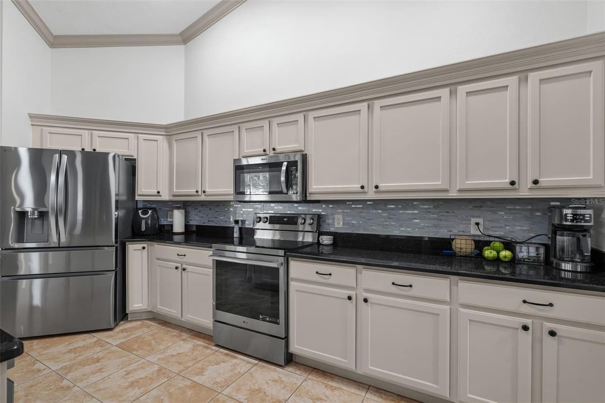 3333 YONGE AVENUE — photo 7 of 59