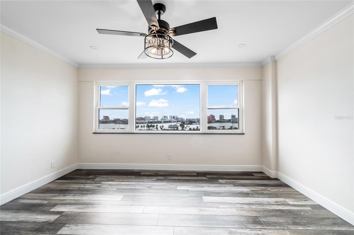 31 ISLAND WAY — photo 19 of 54