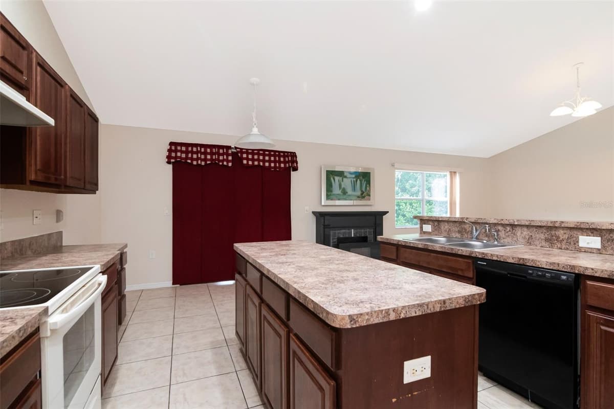 12276 VILLA ROAD — photo 17 of 53