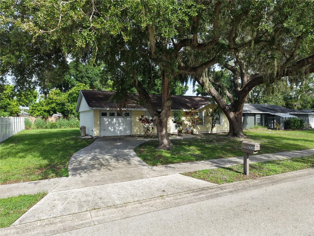 2336 JAVA PLUM AVENUE — photo 11 of 37