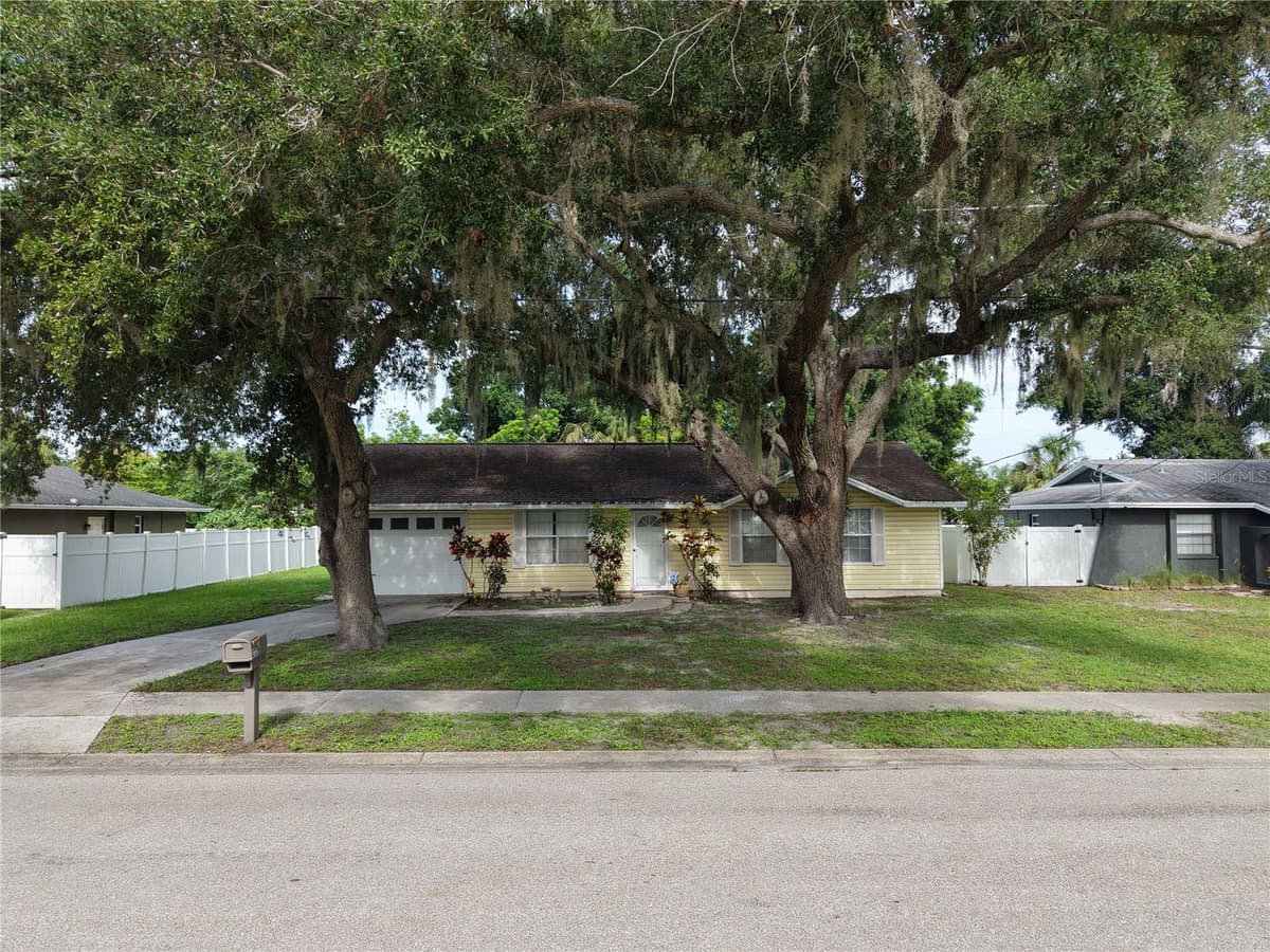 2336 JAVA PLUM AVENUE — photo 19 of 37