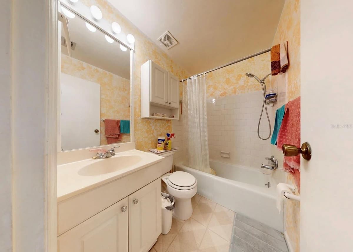 2336 JAVA PLUM AVENUE — photo 36 of 37