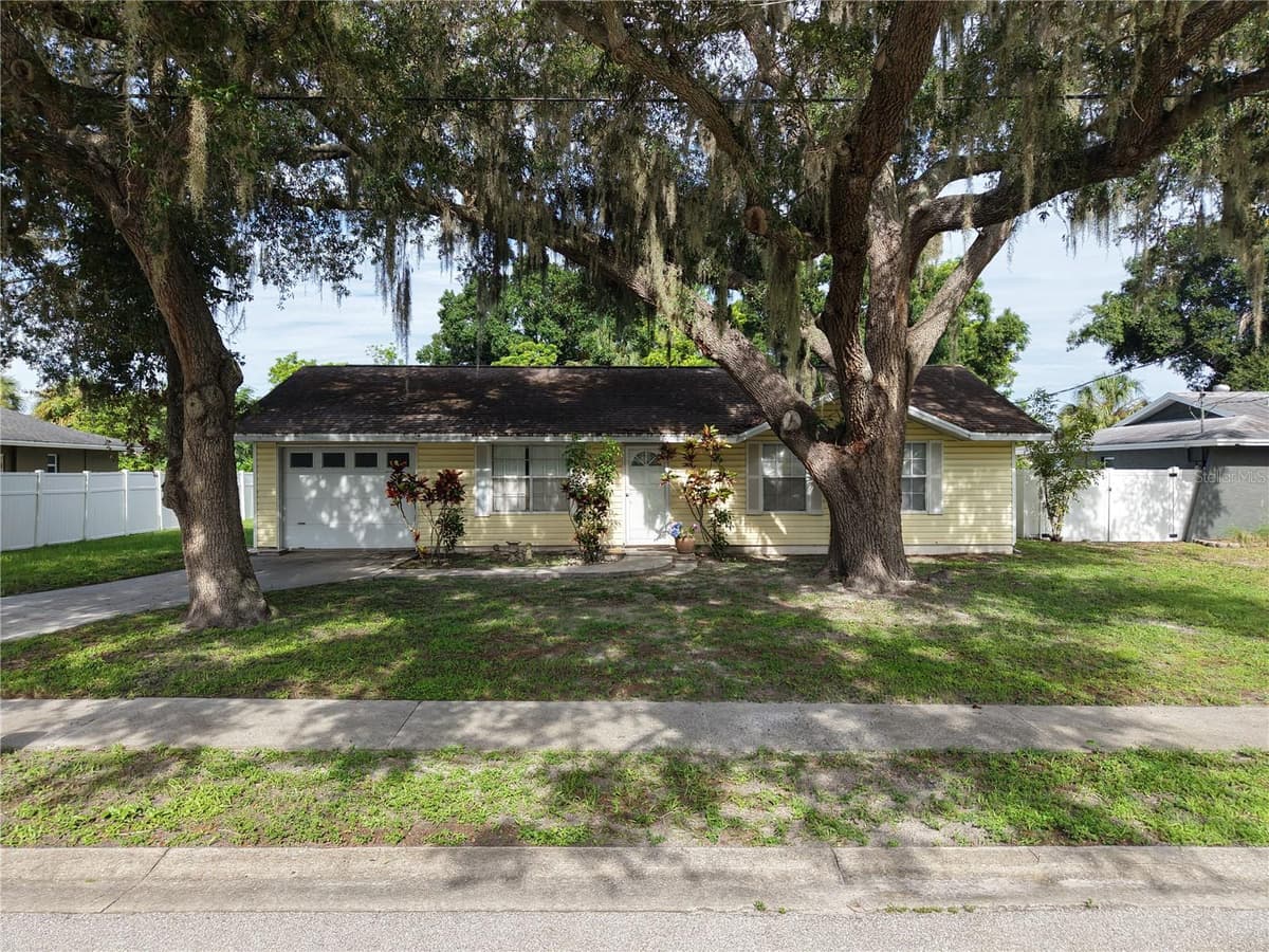 2336 JAVA PLUM AVENUE — photo 12 of 37