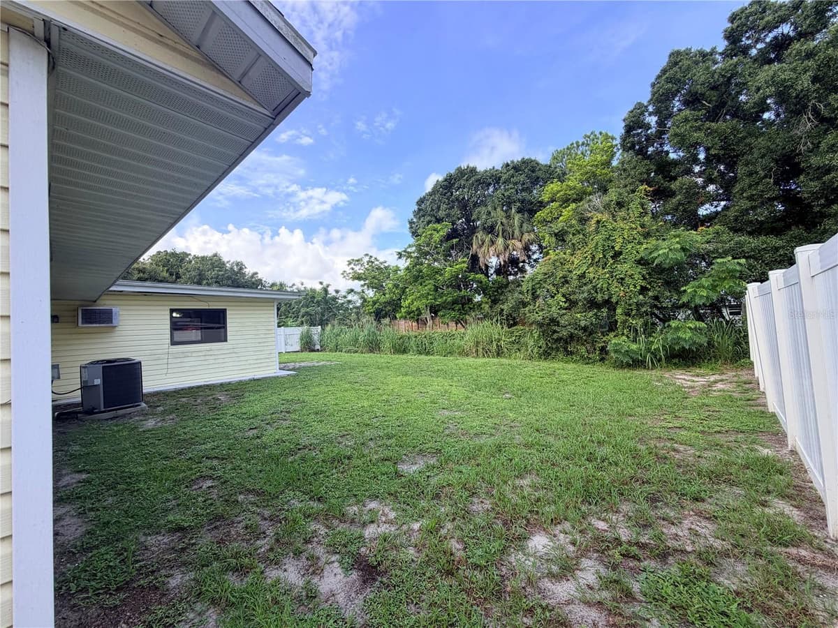 2336 JAVA PLUM AVENUE — photo 14 of 37