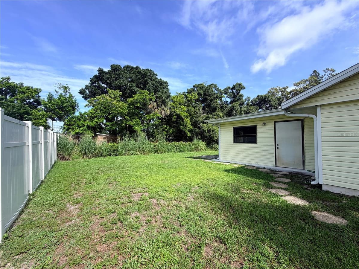 2336 JAVA PLUM AVENUE — photo 17 of 37