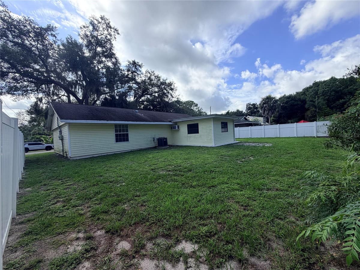 2336 JAVA PLUM AVENUE — photo 15 of 37