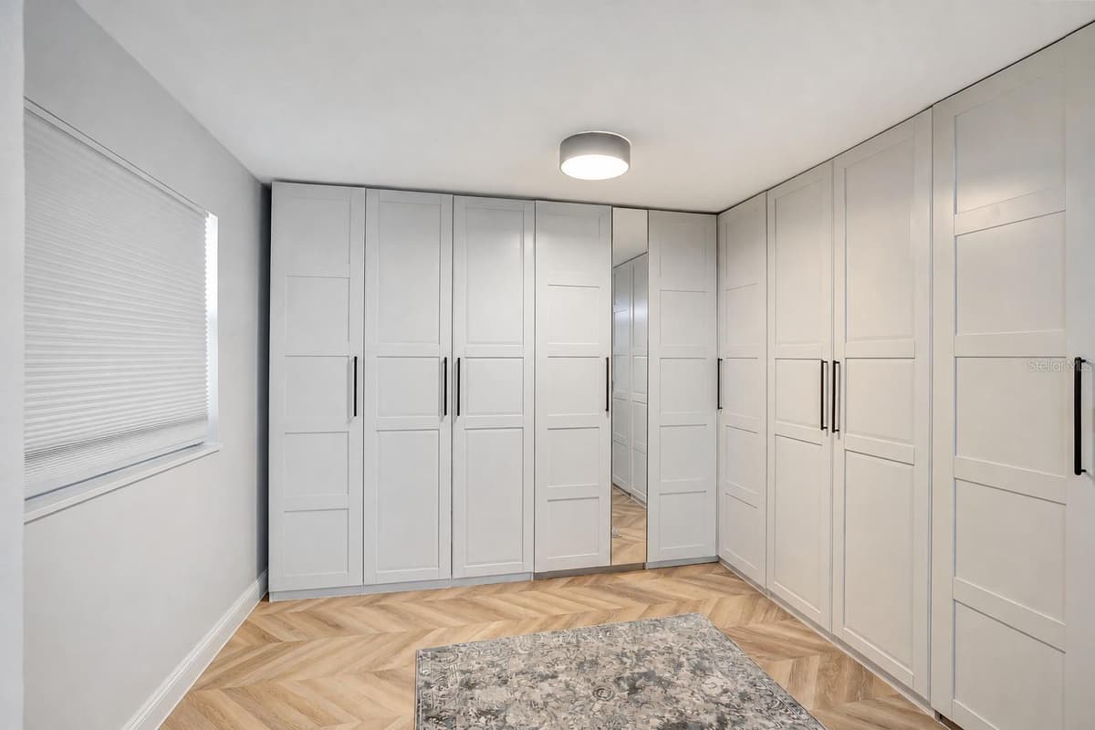 510 HILLCREST DRIVE — photo 12 of 28