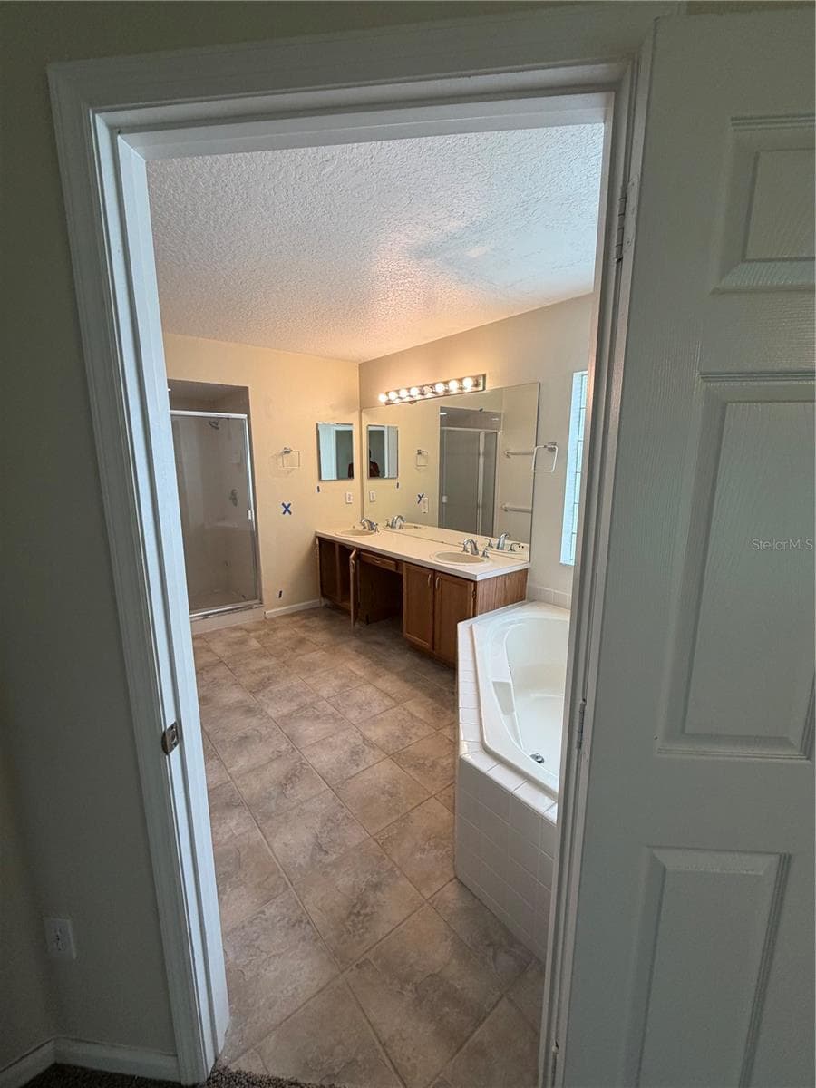 3419 SANTA MONICA DRIVE — photo 23 of 43