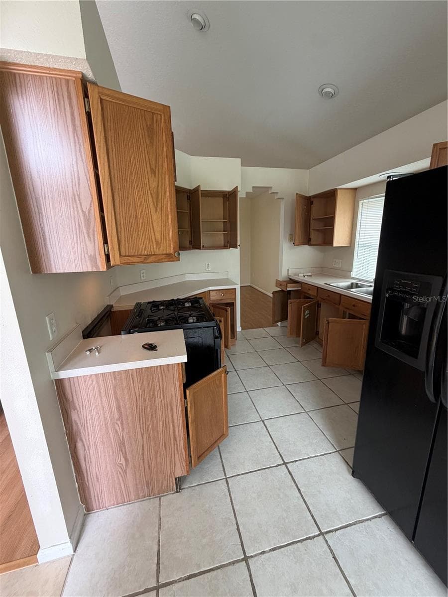 3419 SANTA MONICA DRIVE — photo 8 of 43