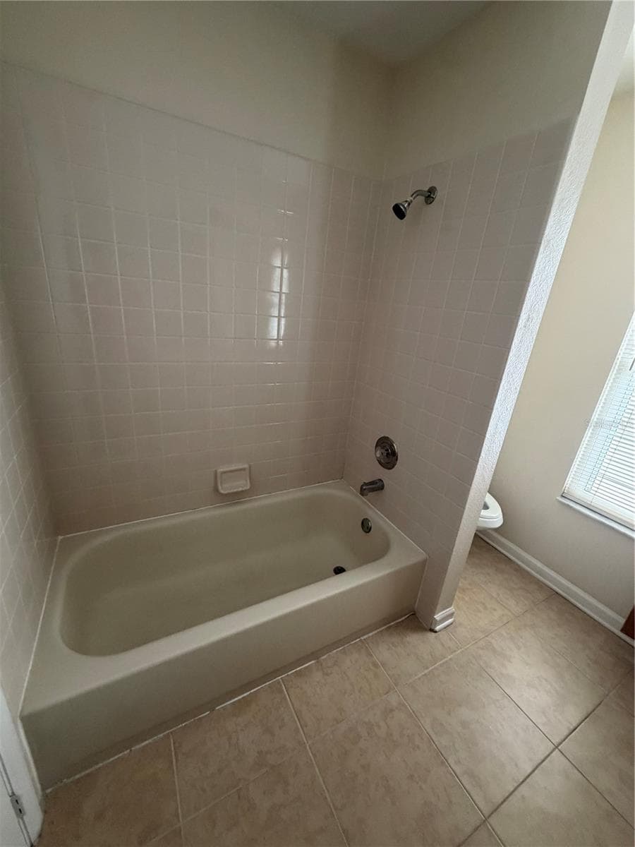 3419 SANTA MONICA DRIVE — photo 17 of 43