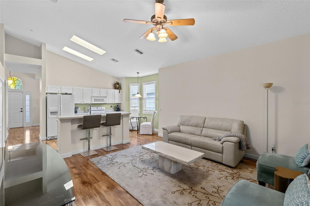 2250 OAKINGTON STREET — photo 8 of 30