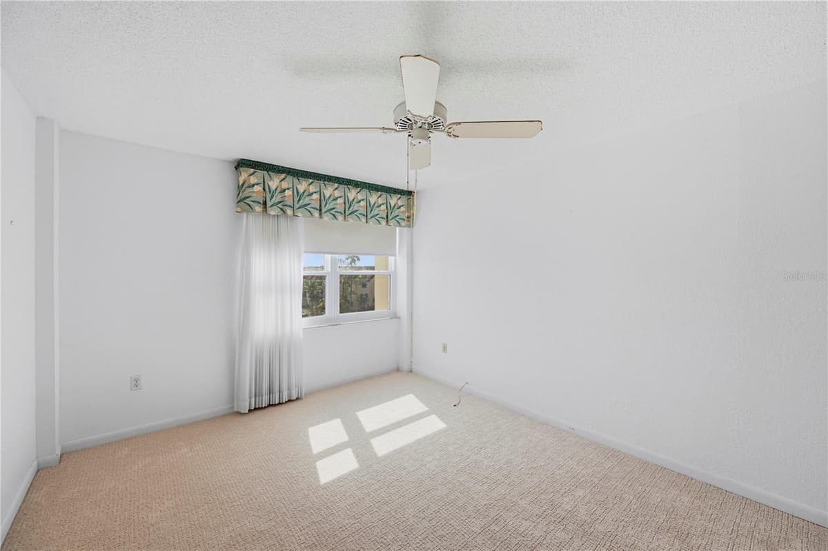 400 ISLAND WAY — photo 12 of 24