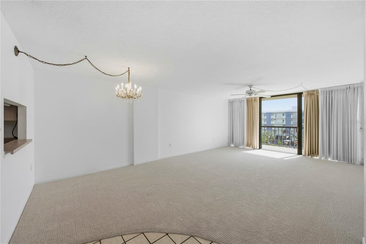400 ISLAND WAY — photo 9 of 24