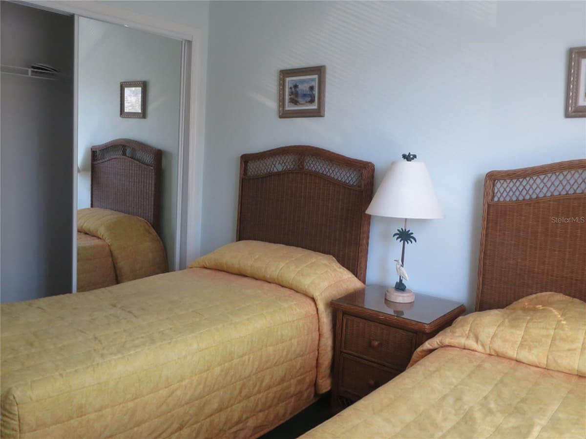 2806 CLUB CORTILE CIRCLE — photo 31 of 49
