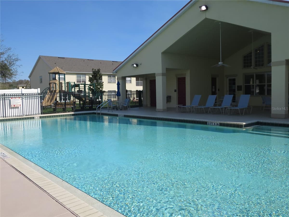 2806 CLUB CORTILE CIRCLE — photo 3 of 49