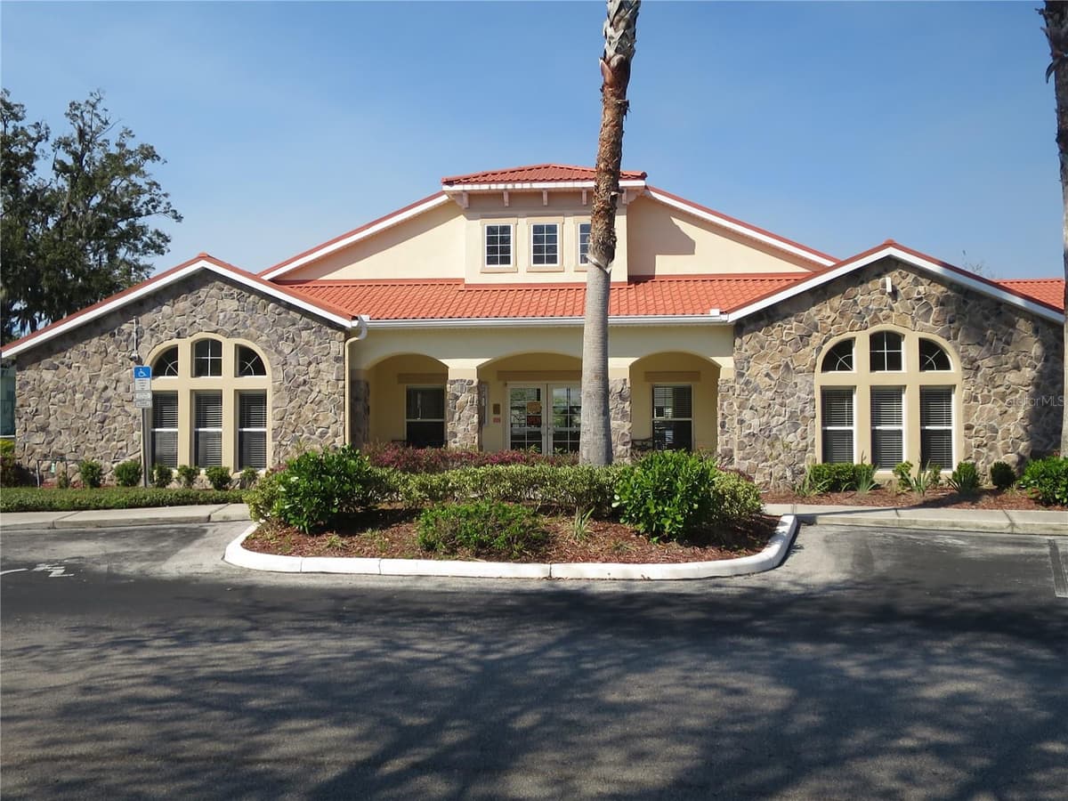 2806 CLUB CORTILE CIRCLE — photo 41 of 49