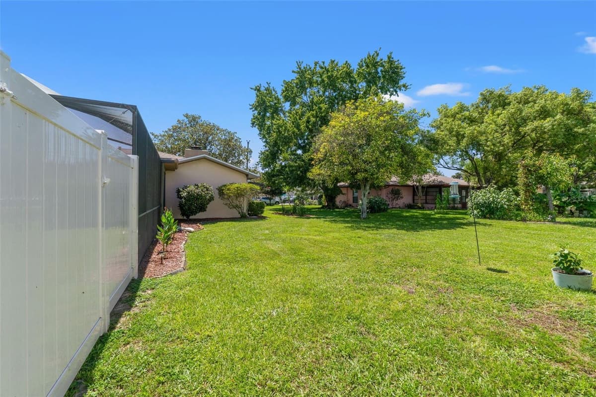 2278 ARDENWOOD DRIVE — photo 33 of 42