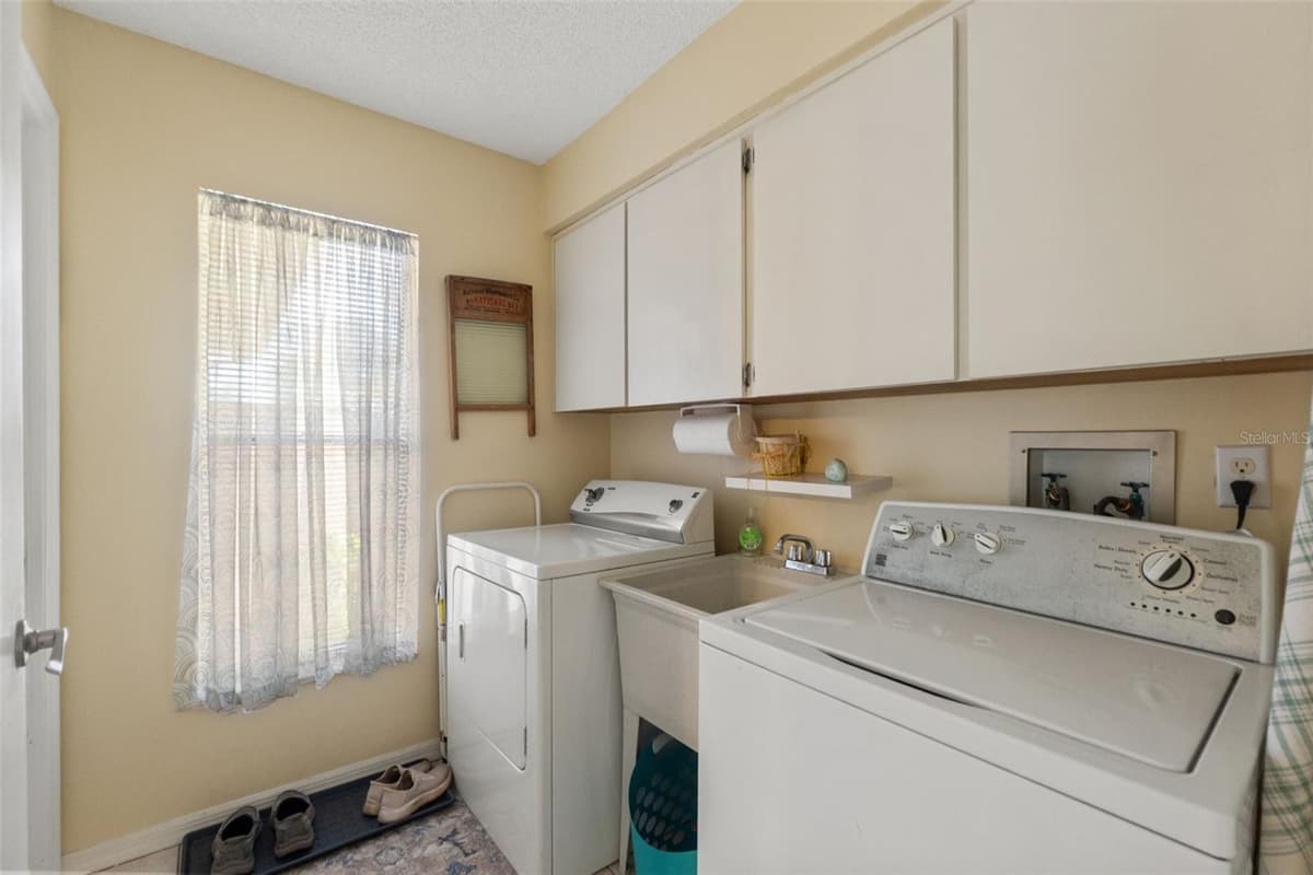 2278 ARDENWOOD DRIVE — photo 13 of 42